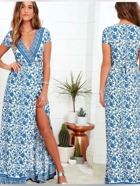 Lulus Blue & White Floral Print Maxi Long Short Sleeve Wrap Dress M